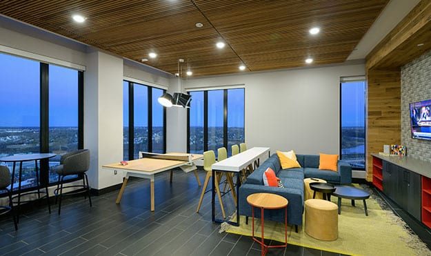 Game & Media Lounge